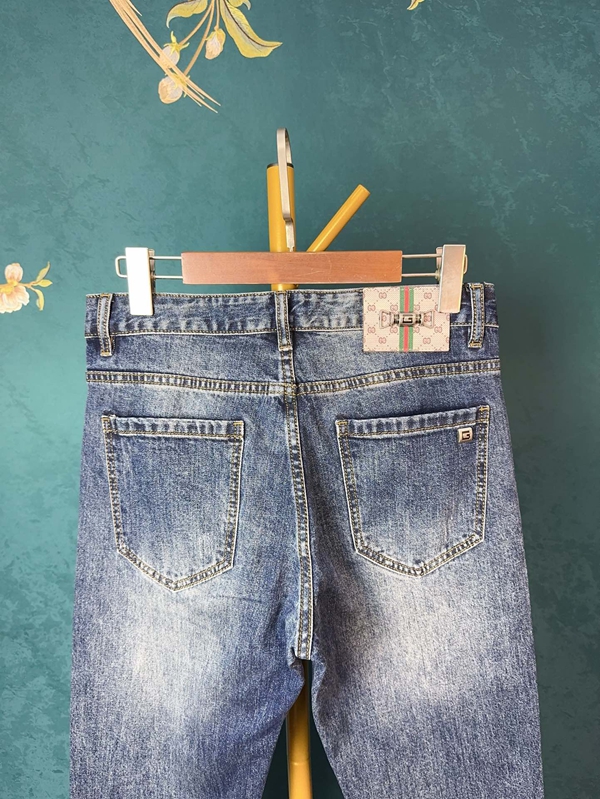 ブランドジーンズ細部ディテール